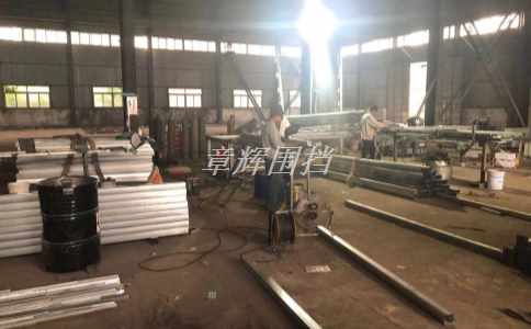 簡易圍擋是否適合用于汽車展示會或博覽會？（汽車展會中簡易圍擋的應(yīng)用效果評估）