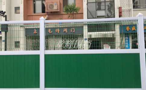 簡易圍擋在城市公共廁所改造中的應(yīng)用效果如何？（城市公共廁所中簡易圍擋的環(huán)境美化和隔離作用）